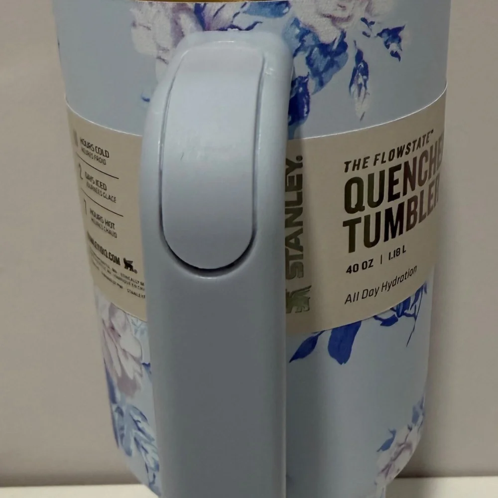 Stanley x LoveShackFancy Everblooming Rosettes  40 OZ Quencher Blue Tumbler - Picture 5 of 8